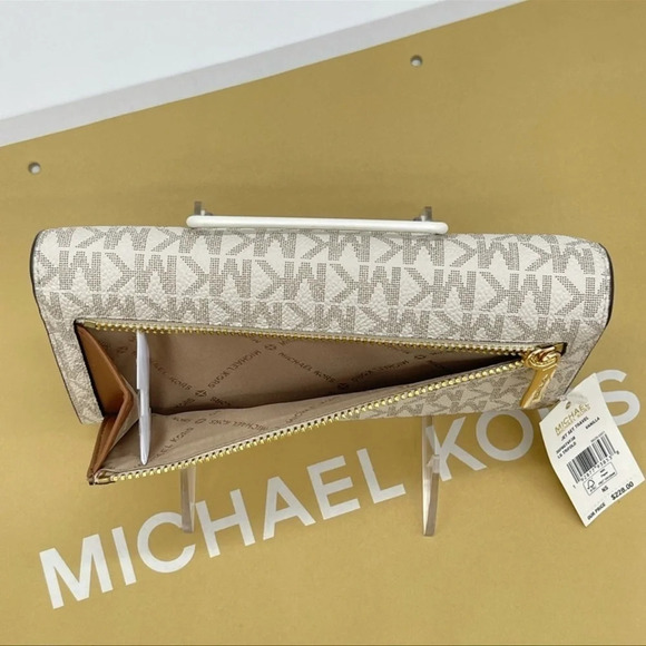 Michael Kors Large Trifold Wallet Leather Vanilla - Picture 6 of 7